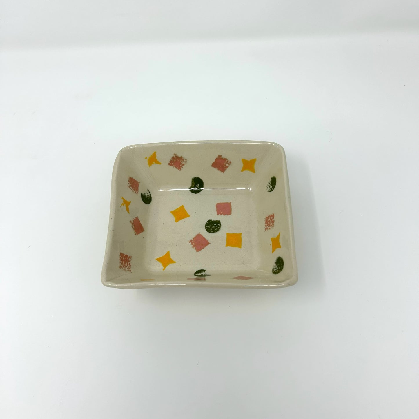 Abstract Dish